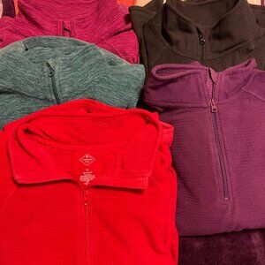 7 (seven bundle) St Johns Bay WomensFleece's pullover, 1/2 zip 2 pockets   XL